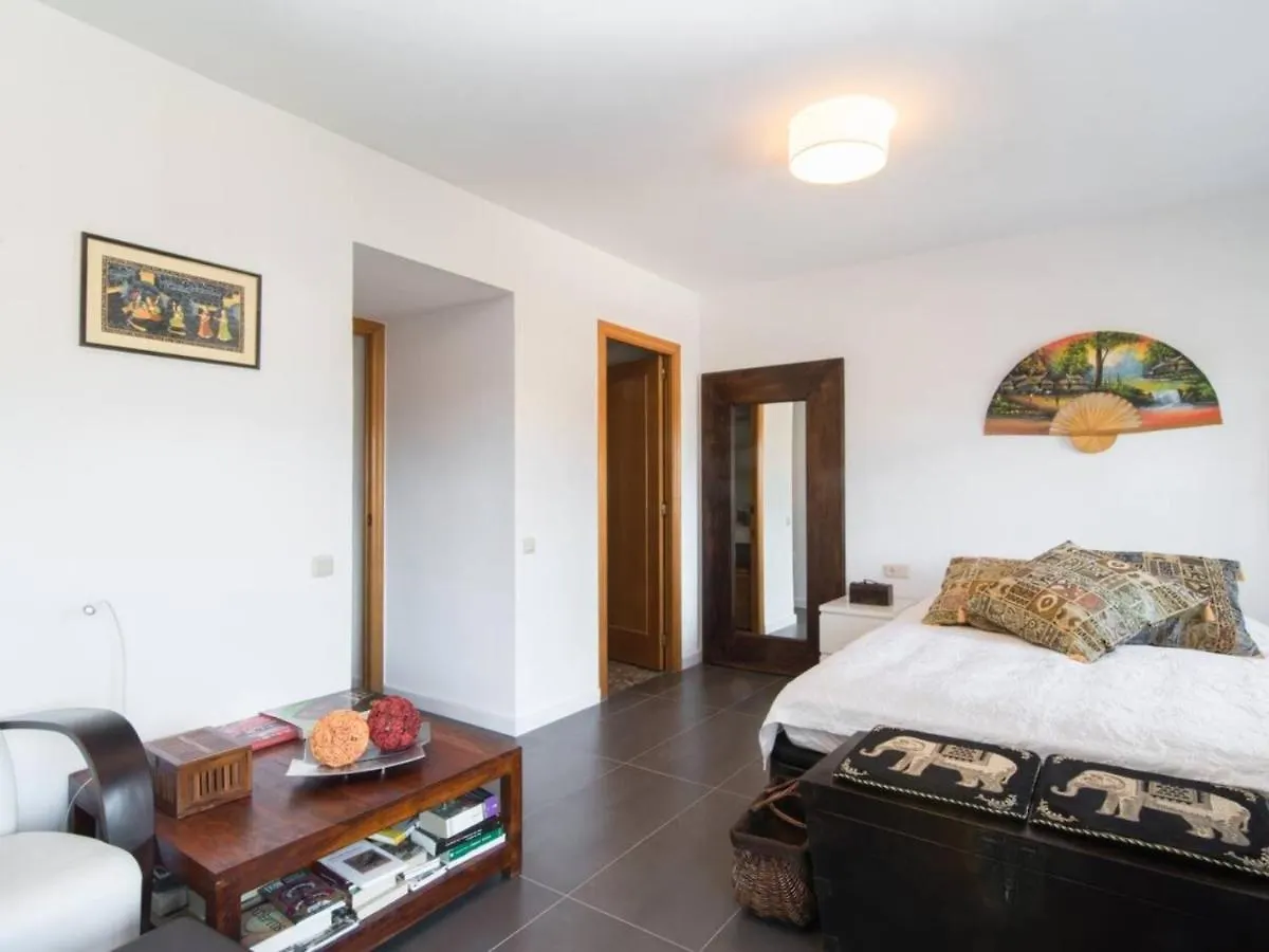 Sunny Apartment 3 Blocks To The Beach Castelldefels 0*,  Spain